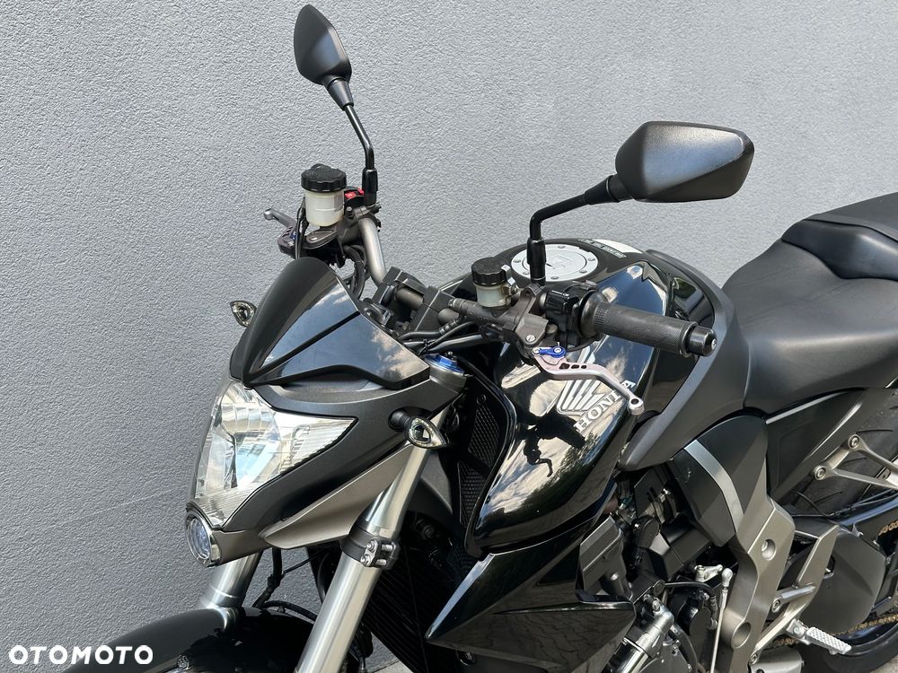 Honda CB - 11