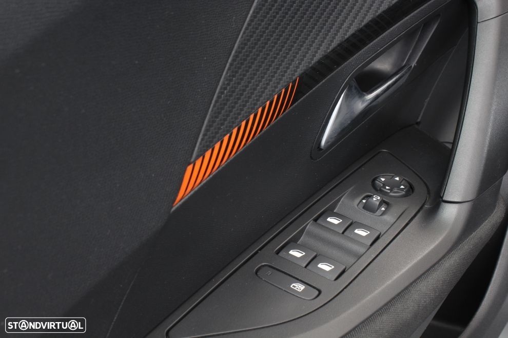 Peugeot 2008 1.2 PureTech Active Pack - 22