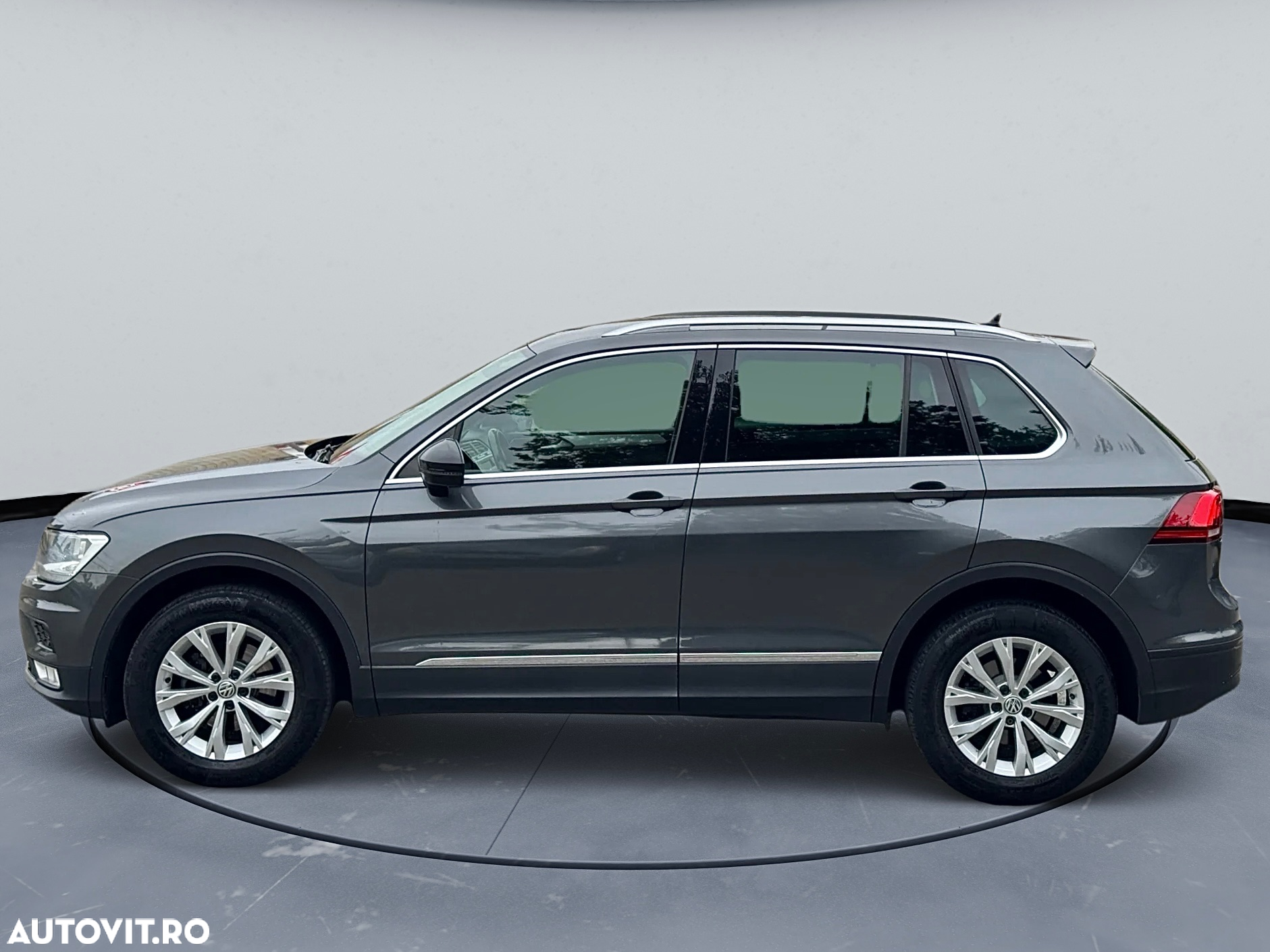Volkswagen Tiguan 2.0 TDI 4Motion DSG BMT Sport & Style - 12
