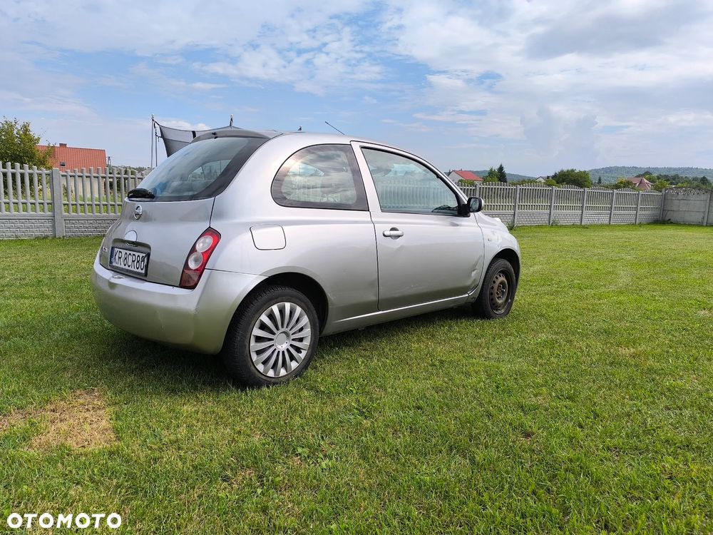 Nissan Micra 2004 photo 3