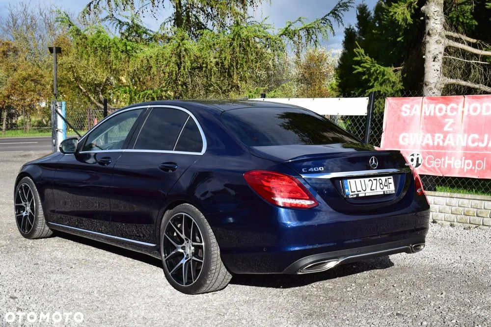 Mercedes-Benz Klasa C 400 4Matic 9G-TRONIC Exclusive - 3