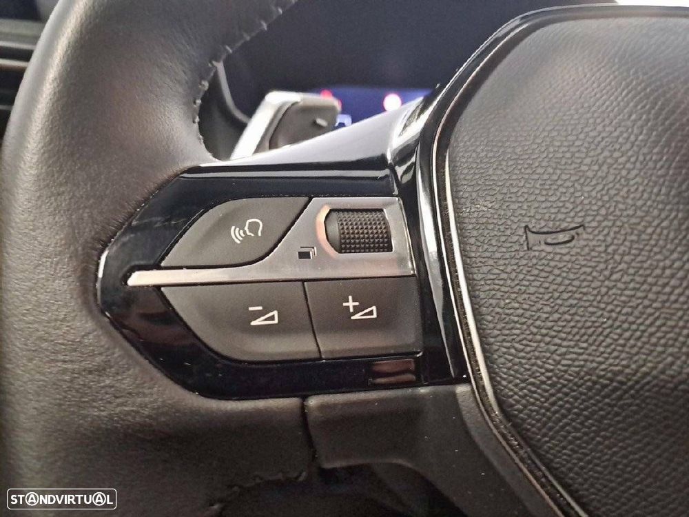 Peugeot 208 1.2 Hybrid Allure e-DCS6 - 16