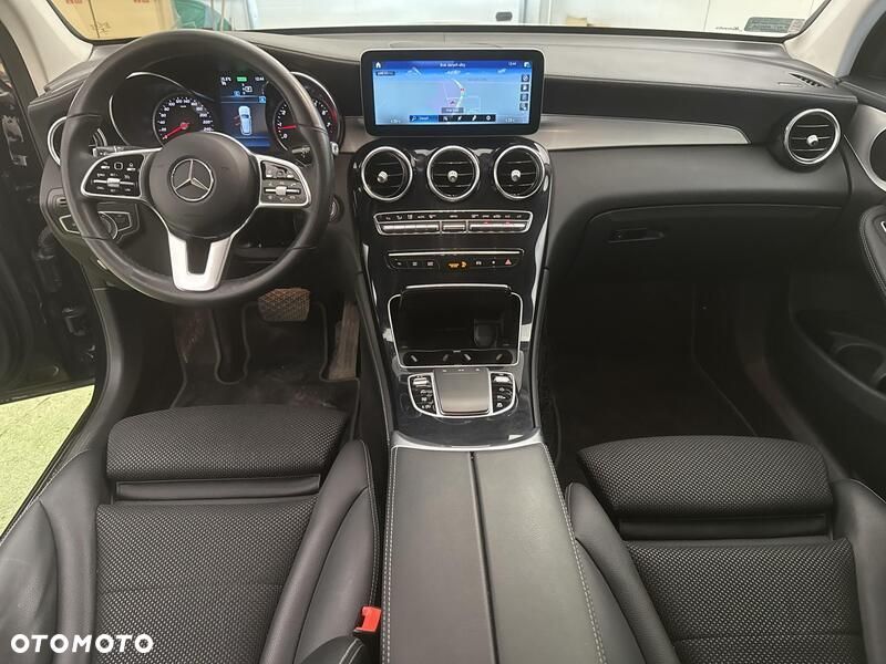 Mercedes-Benz GLC - 24