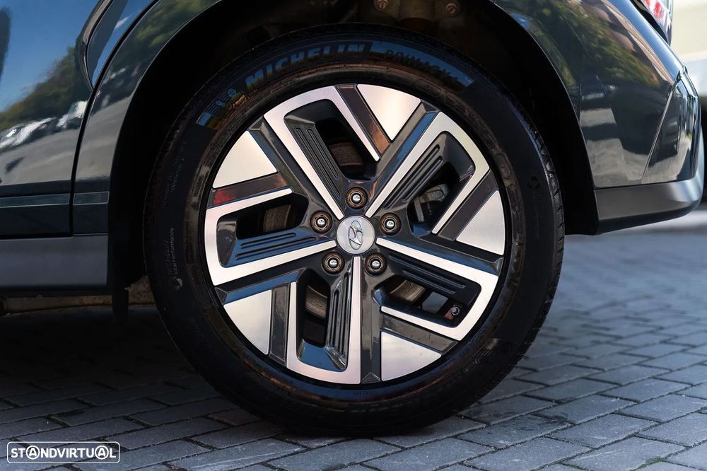 Hyundai Kauai EV 64 kWh Premium - 25