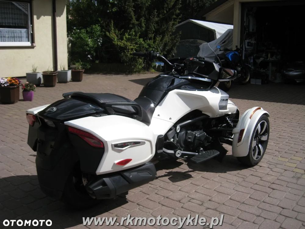Can-Am Spyder - 3