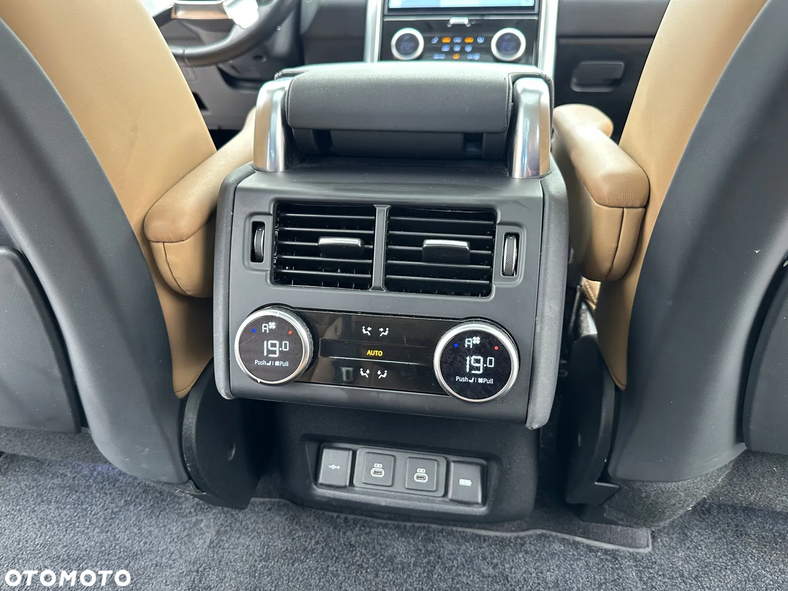 Land Rover Discovery V 3.0 TD6 HSE - 10