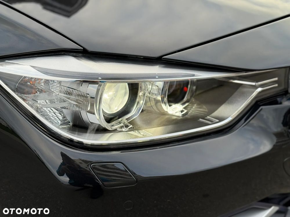 BMW Seria 3 320d Touring Sport Line - 17