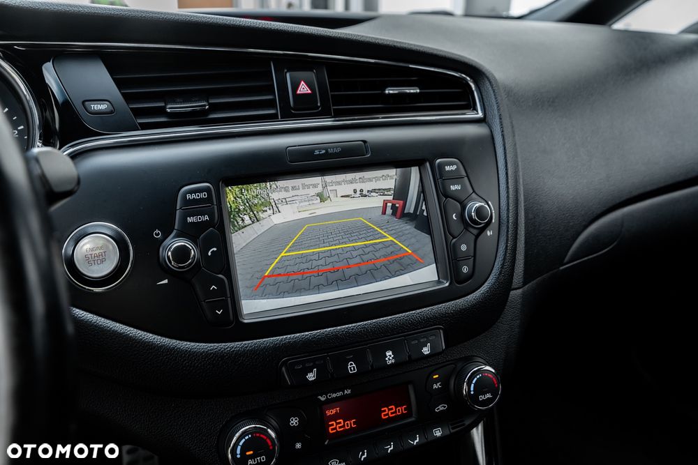 Kia Ceed 1.6 T-GDI GT - 32
