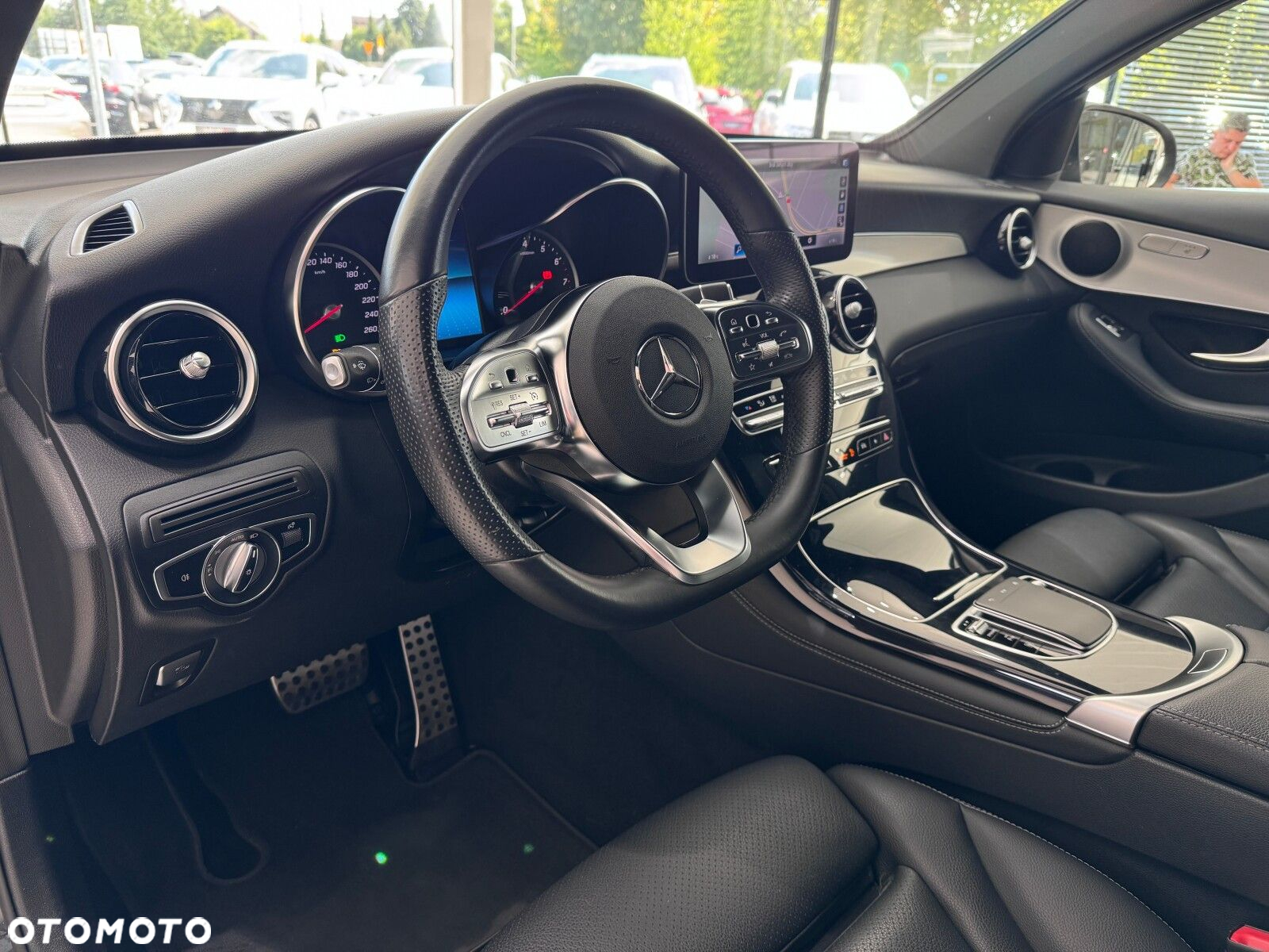 Mercedes-Benz GLC - 8