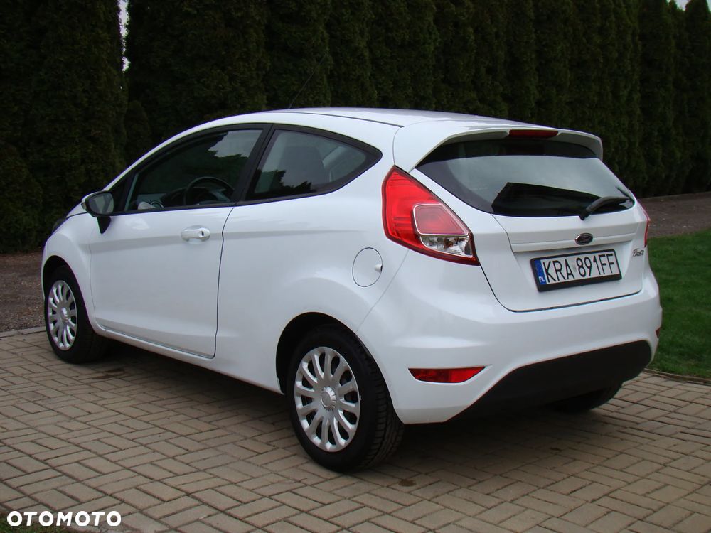 Ford Fiesta 1.25 Ambiente EU5 - 10