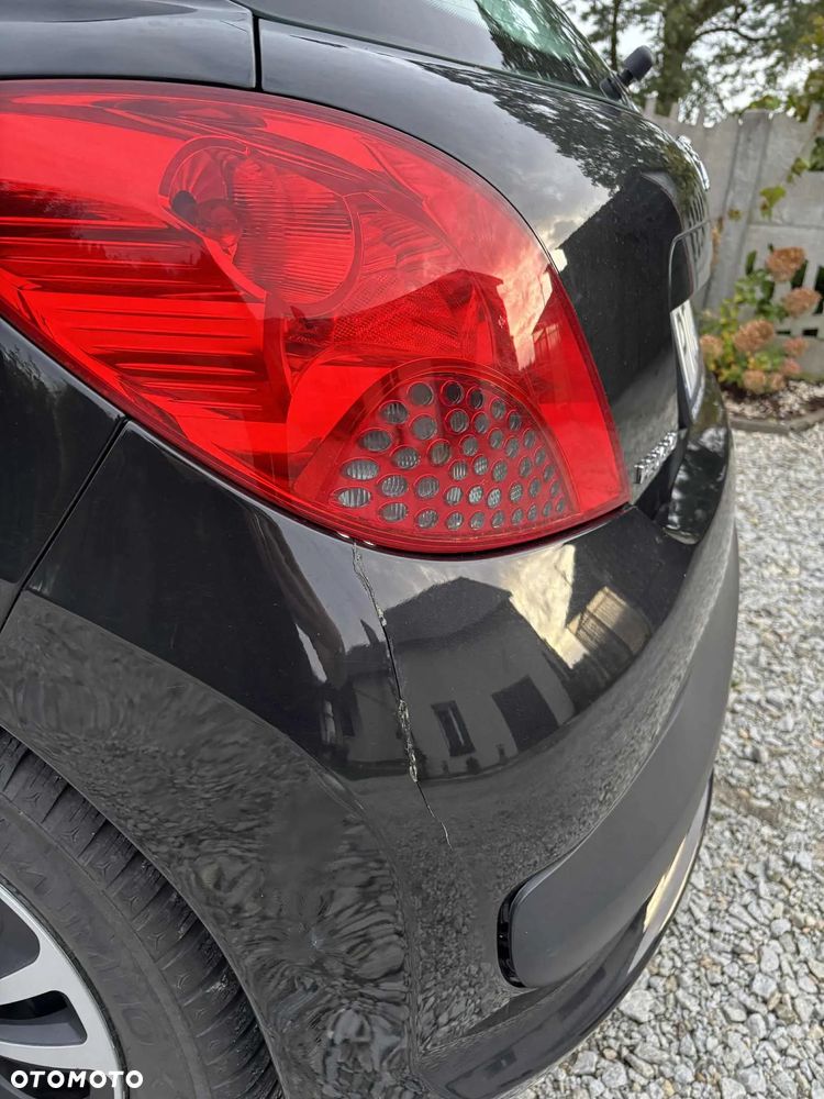 Peugeot 207 - 6