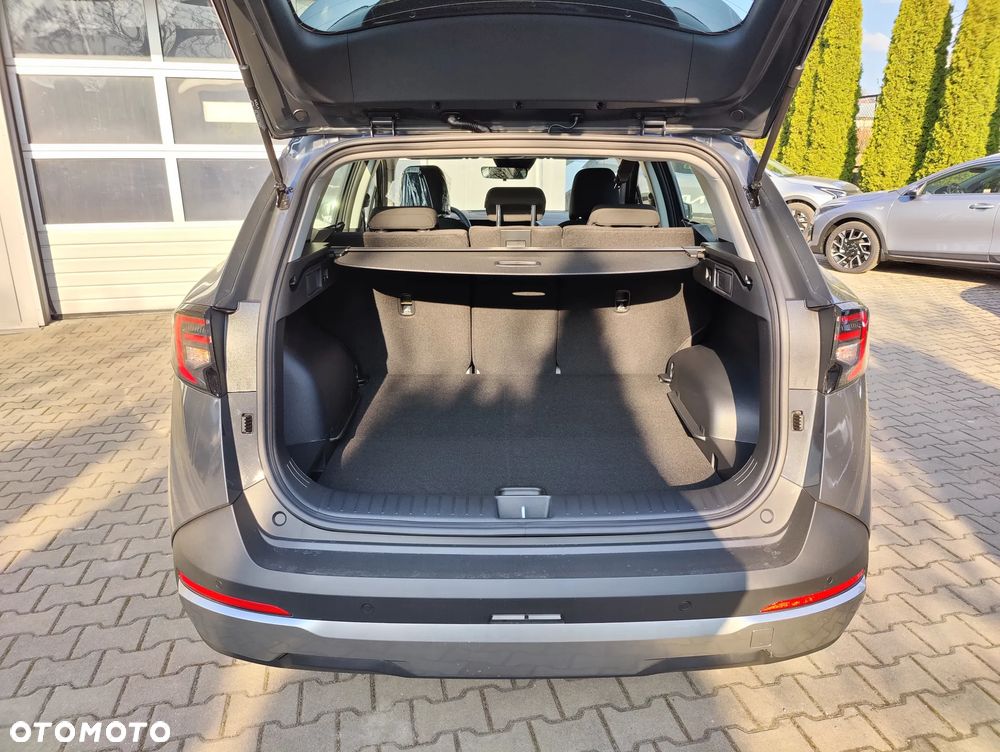 Kia Sportage 1.6 T-GDI HEV M 2WD - 11