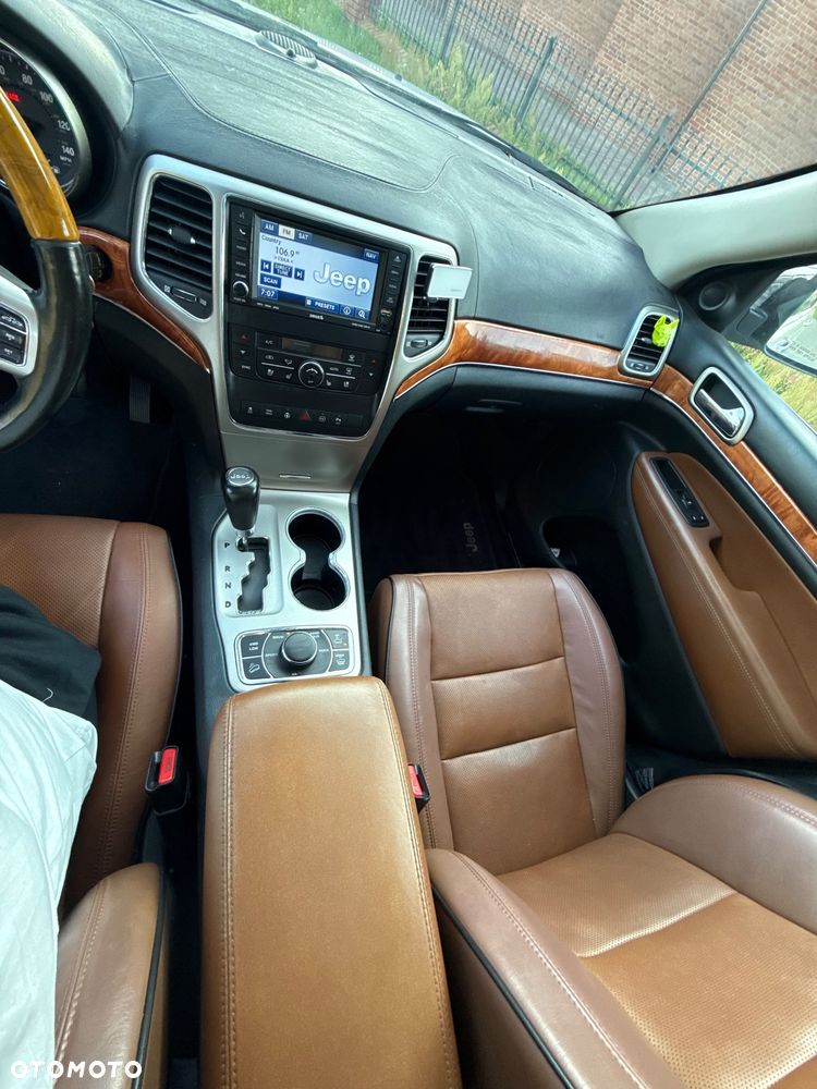 Jeep Grand Cherokee 5.7 V8 HEMI Overland - 32