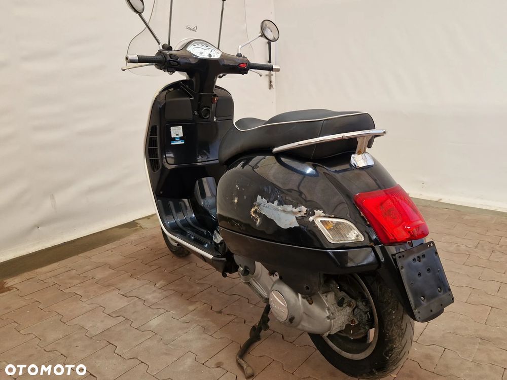 Piaggio Vespa - 5