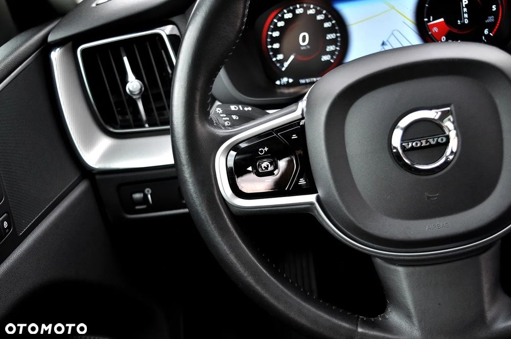 Volvo XC 60 D4 AWD Inscription - 37