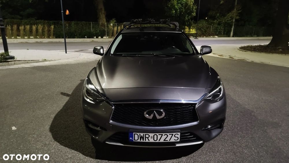 Infiniti Q30 1.5d DCT Premium City Black - 5