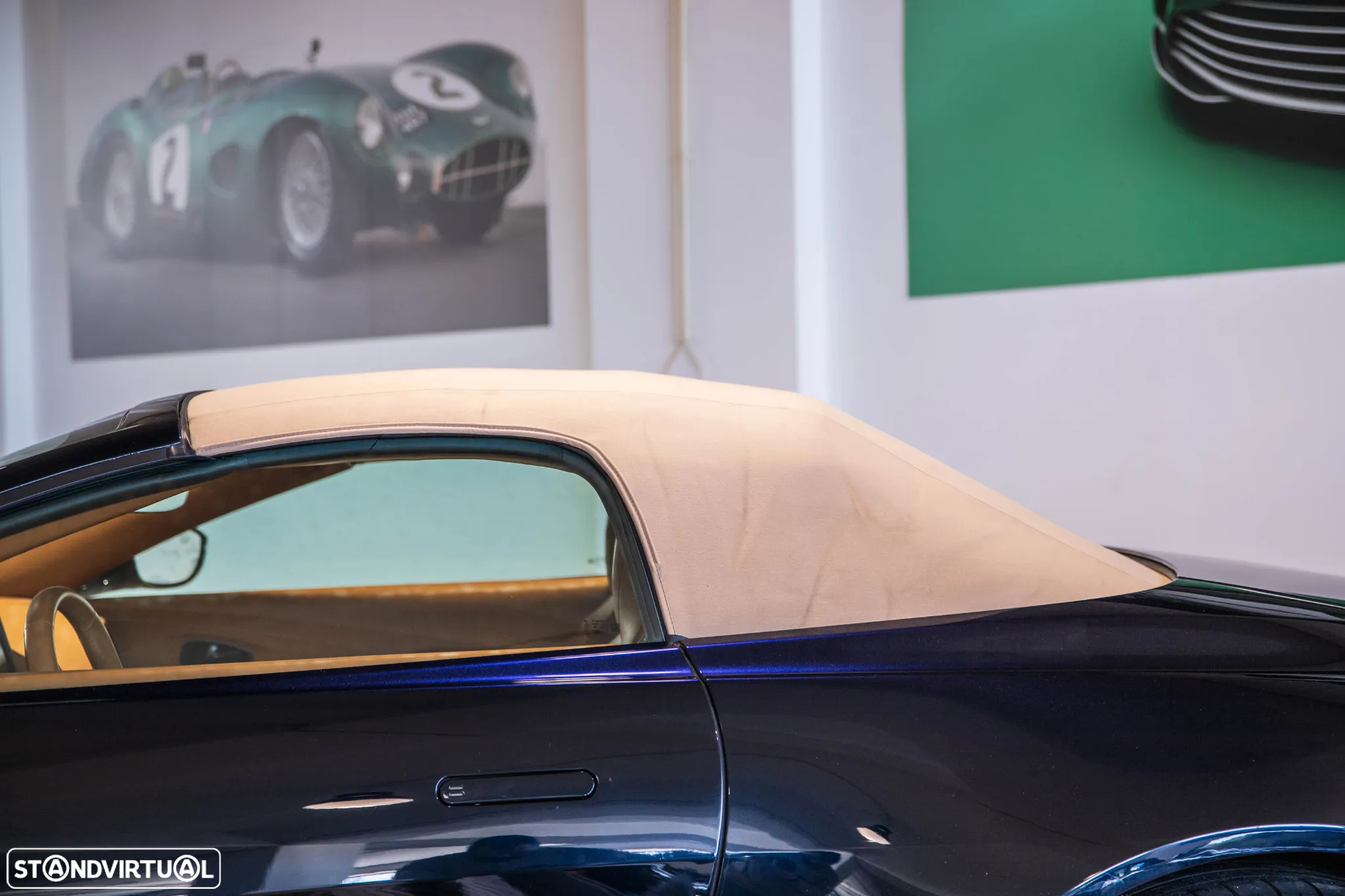 Aston Martin Vantage Roadster V8 - 8