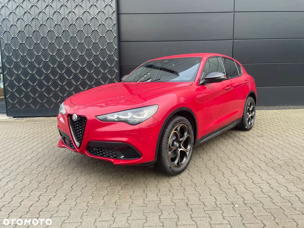 Alfa Romeo Stelvio 2.0 Turbo 16V AT8-Q4 Intensa - 2