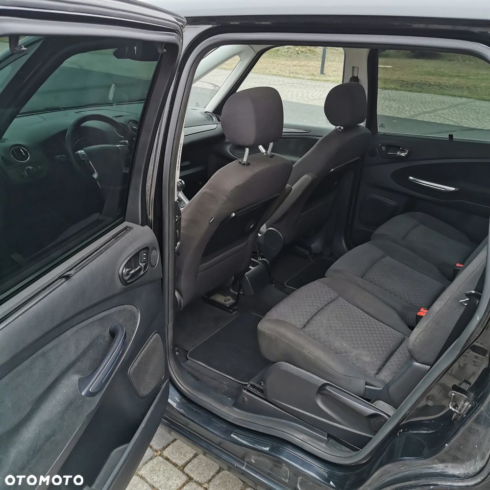 Ford Galaxy 2.0 TDCi Ghia - 18