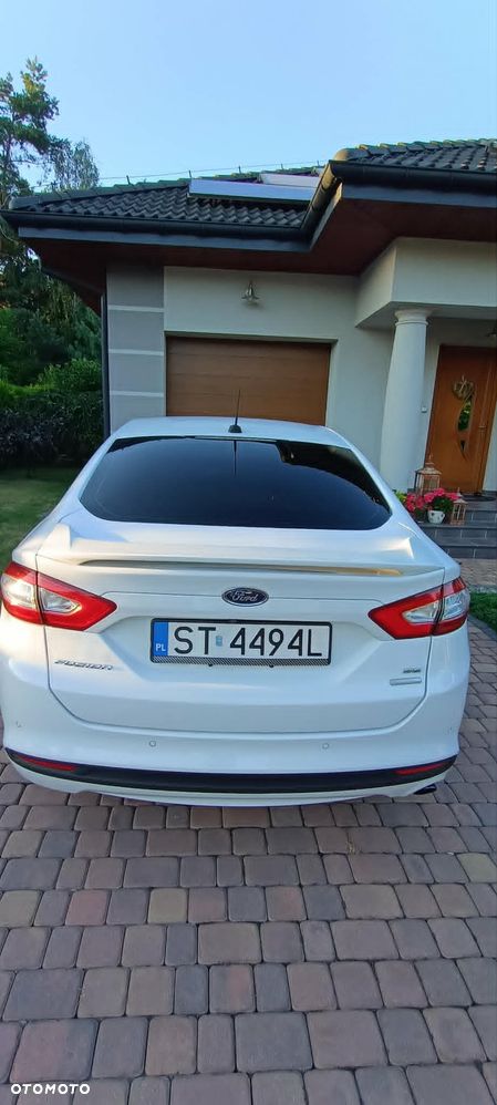 Ford Fusion - 4