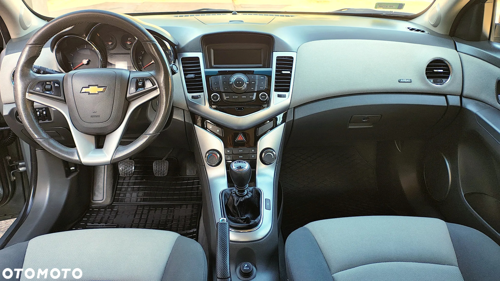 Chevrolet Cruze 1.8 LT - 13