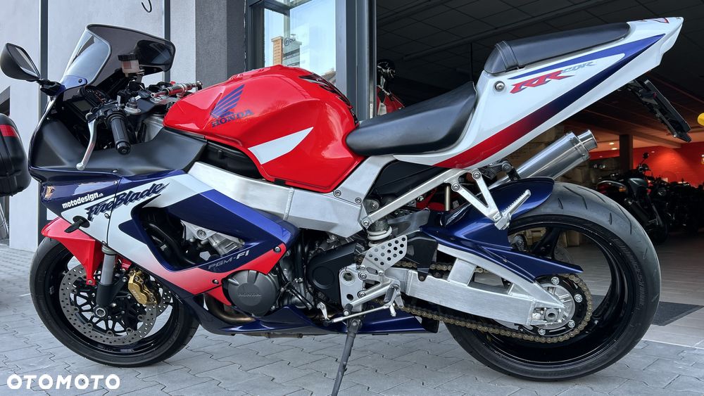 Honda CBR - 38