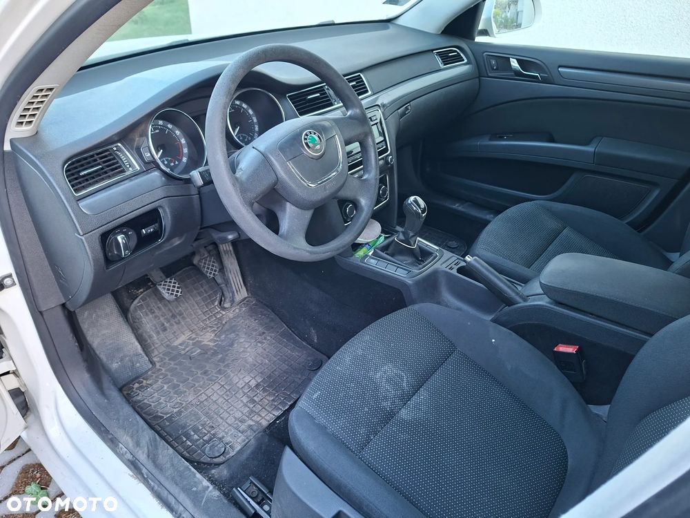 Skoda Superb 2.0 TDI Business - 12