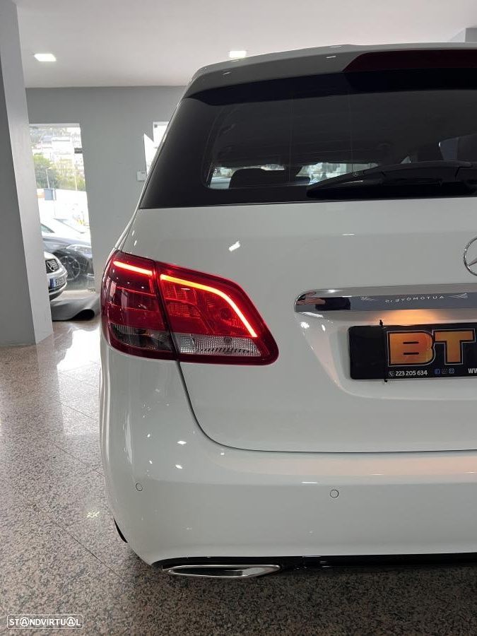 Mercedes-Benz B 220 CDi AMG Line - 23