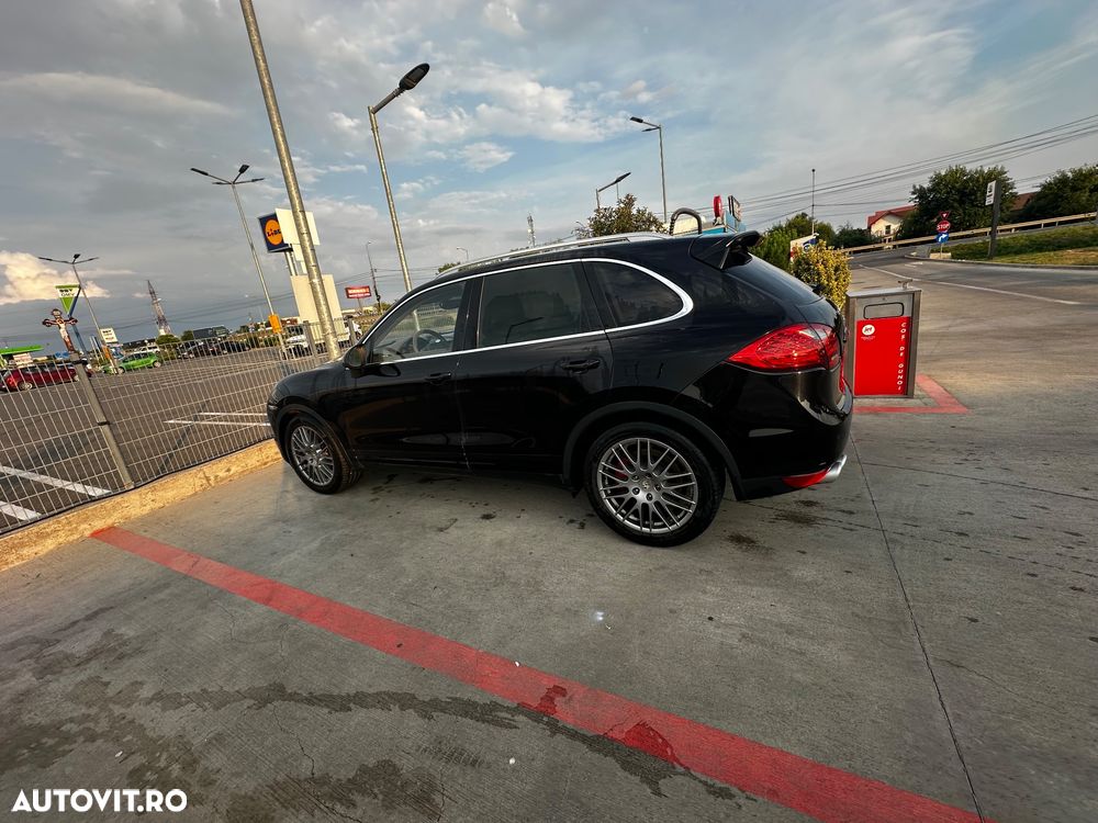 Porsche Cayenne Turbo V8 4.8L Aut. - 25