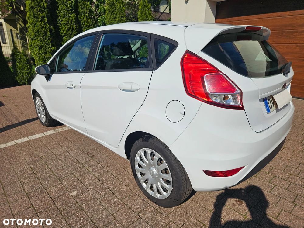 Ford Fiesta - 10