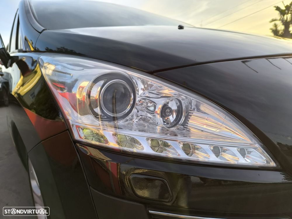 Peugeot 3008 2.0 HDi Hybrid4 - 15