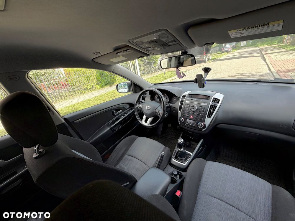 Kia Ceed 1.6 Crdi M - 6
