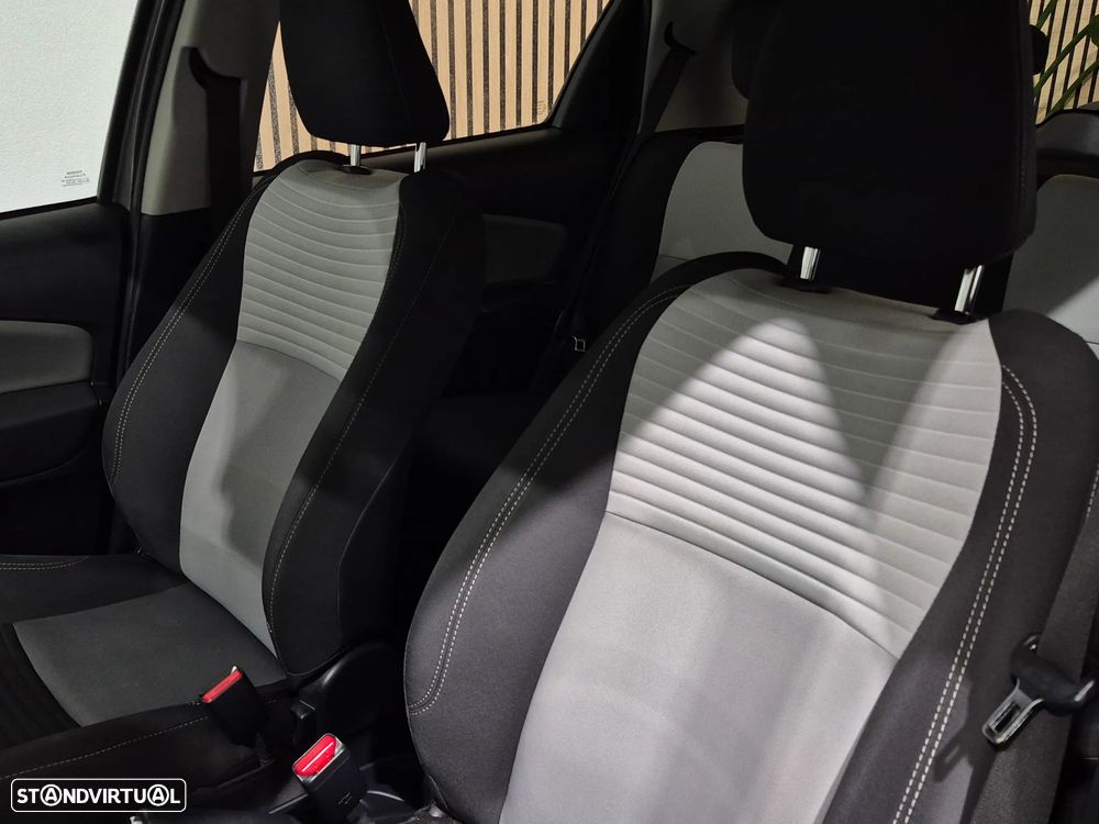 Toyota Yaris 1.0 VVT-i Comfort +PS+PT Techno - 28