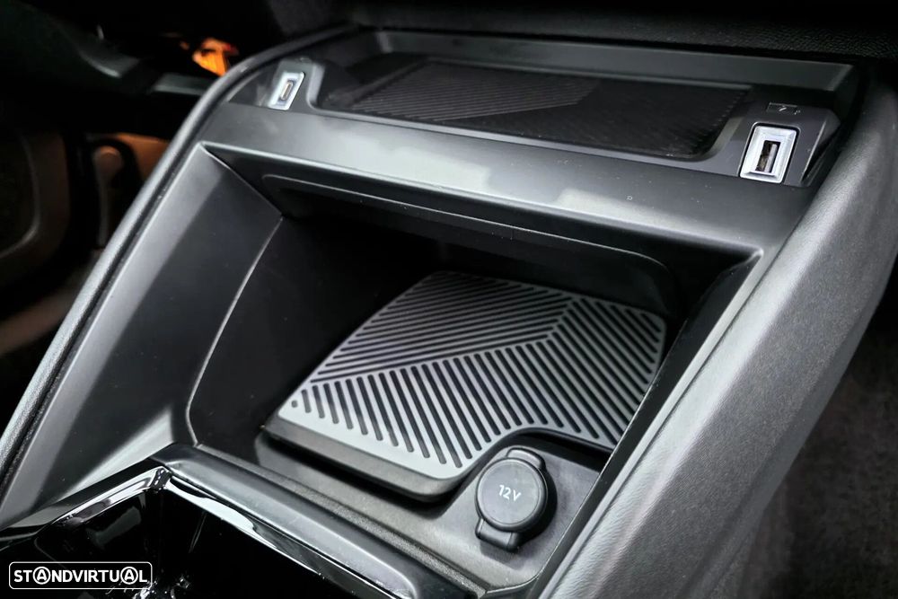 Citroën C4 PureTech 130 Stop&Start EAT8 PLUS - 23