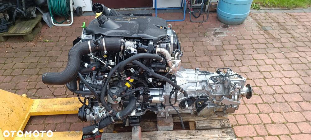 Silnik IVECO 2,3 EURO 6 Nr F1AGL411 tylko 28 000km z 2022r - 1