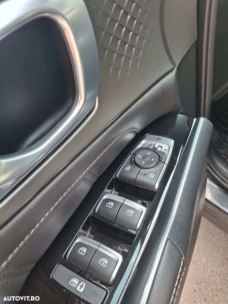 Kia Sorento 2.2 DSL 8AT 4x4 Cosmo - 10