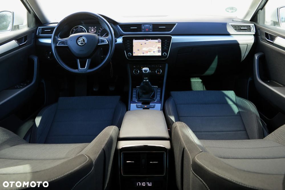 Skoda Superb 1.6 TDI GreenLine - 8