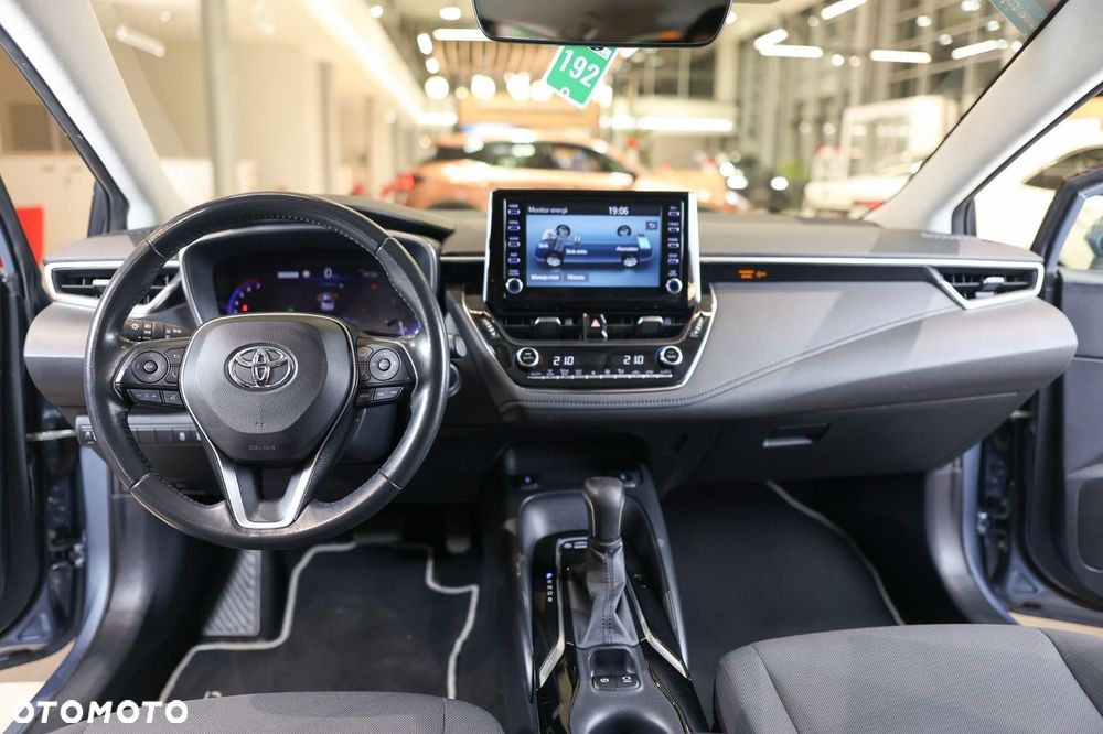 Toyota Corolla - 8