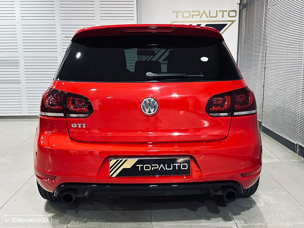 VW Golf 2.0 GTI adidas - 11