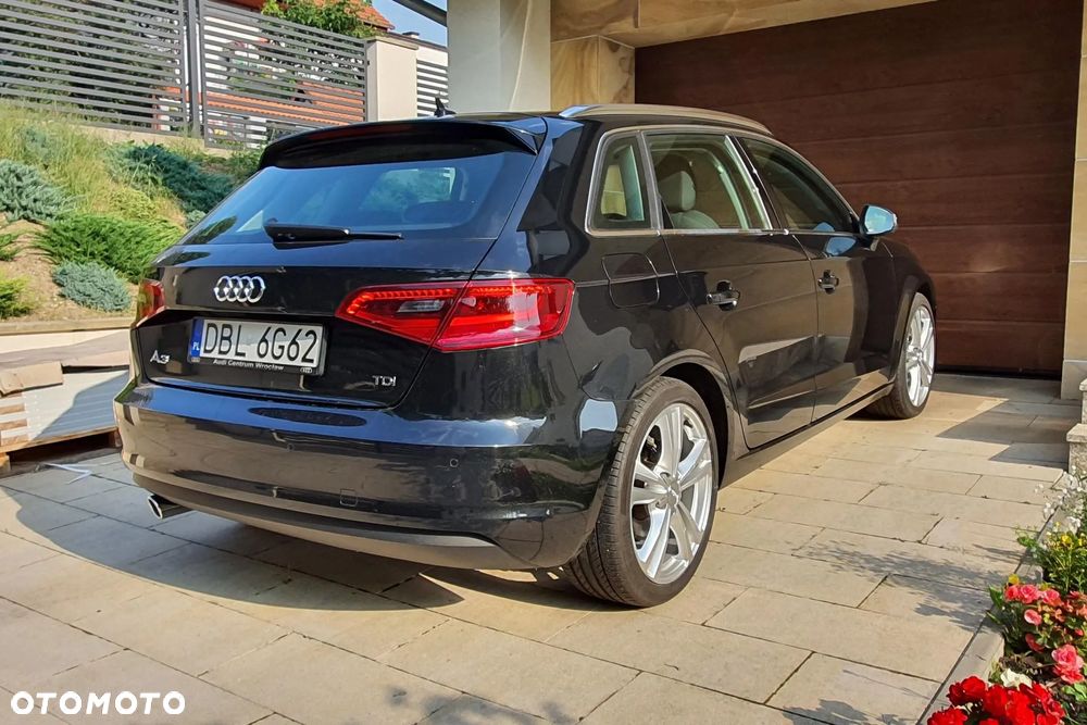 Audi A3 Sportback 1.6 TDI Ambition - 2