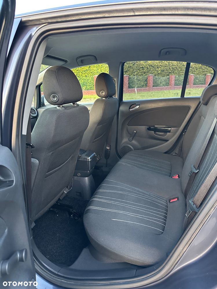 Opel Corsa 1.0 12V Cosmo - 32