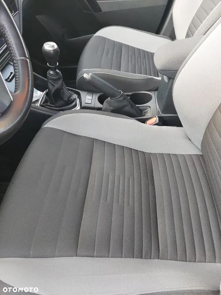 Toyota Auris 1.6 Premium - 14