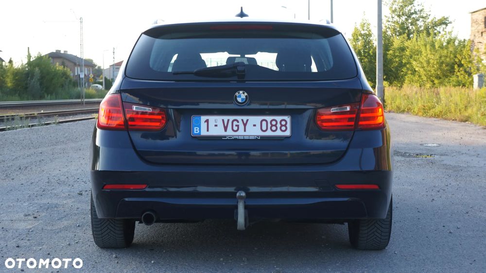 BMW Seria 3 318d Blue Performance Luxury Line - 8