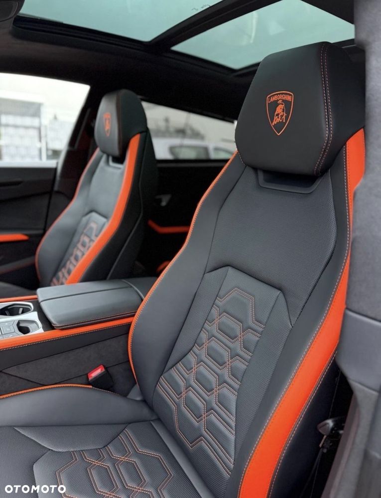 Lamborghini Urus - 8