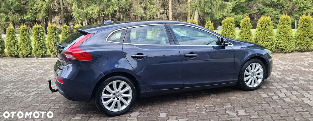 Volvo V40 D2 Momentum - 9