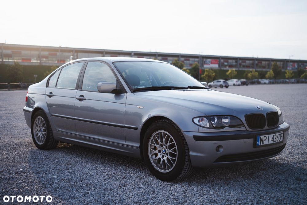 BMW Seria 3 318i - 6