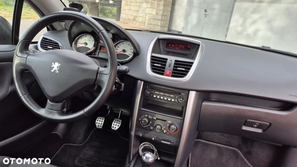 Peugeot 207 CC 1.6 Intense - 23