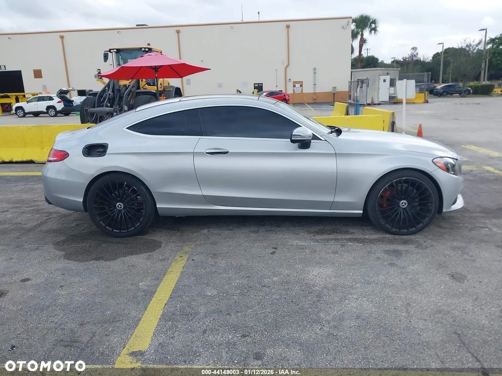 Mercedes-Benz Klasa C 300 9G-TRONIC Night Edition - 9