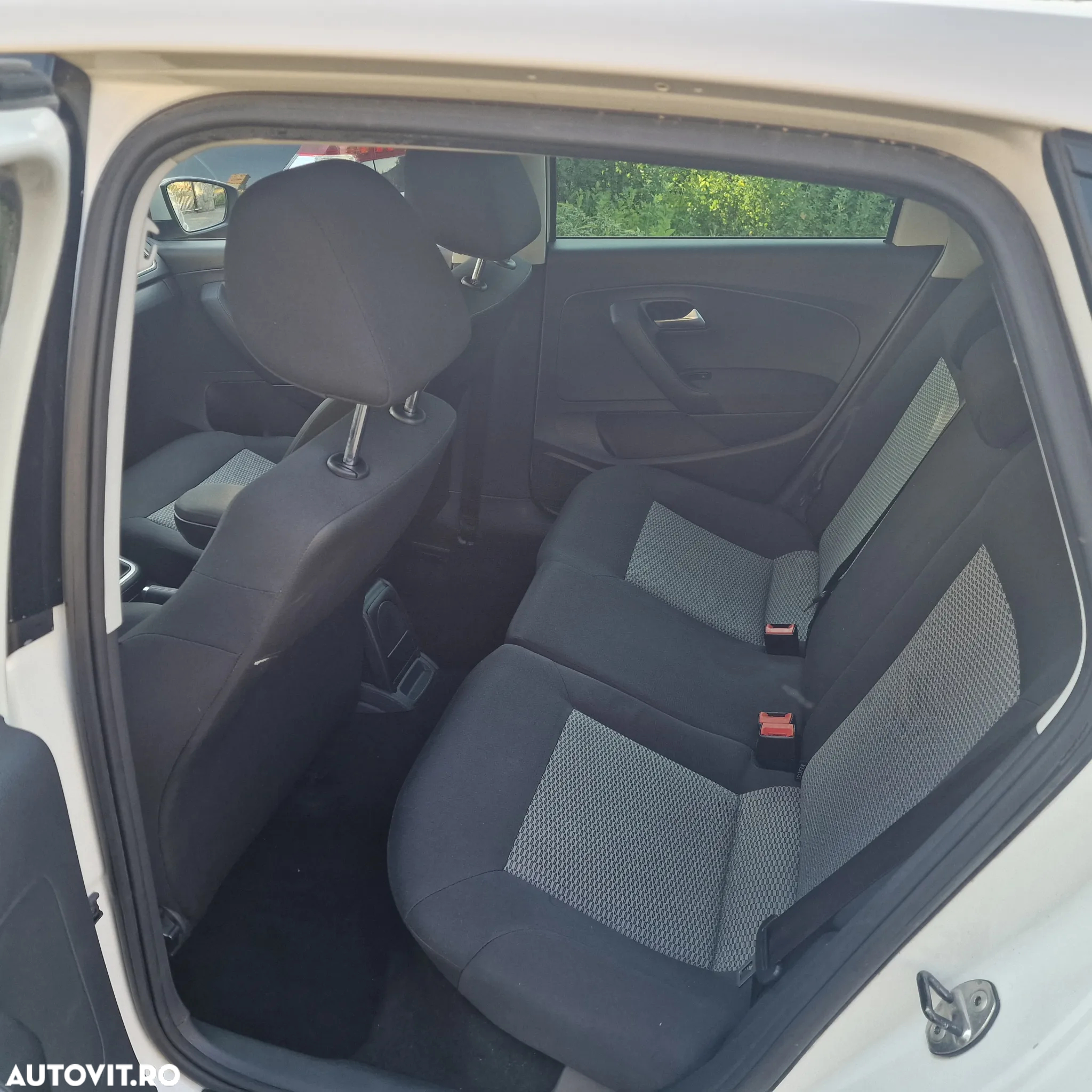 Volkswagen Polo - 5