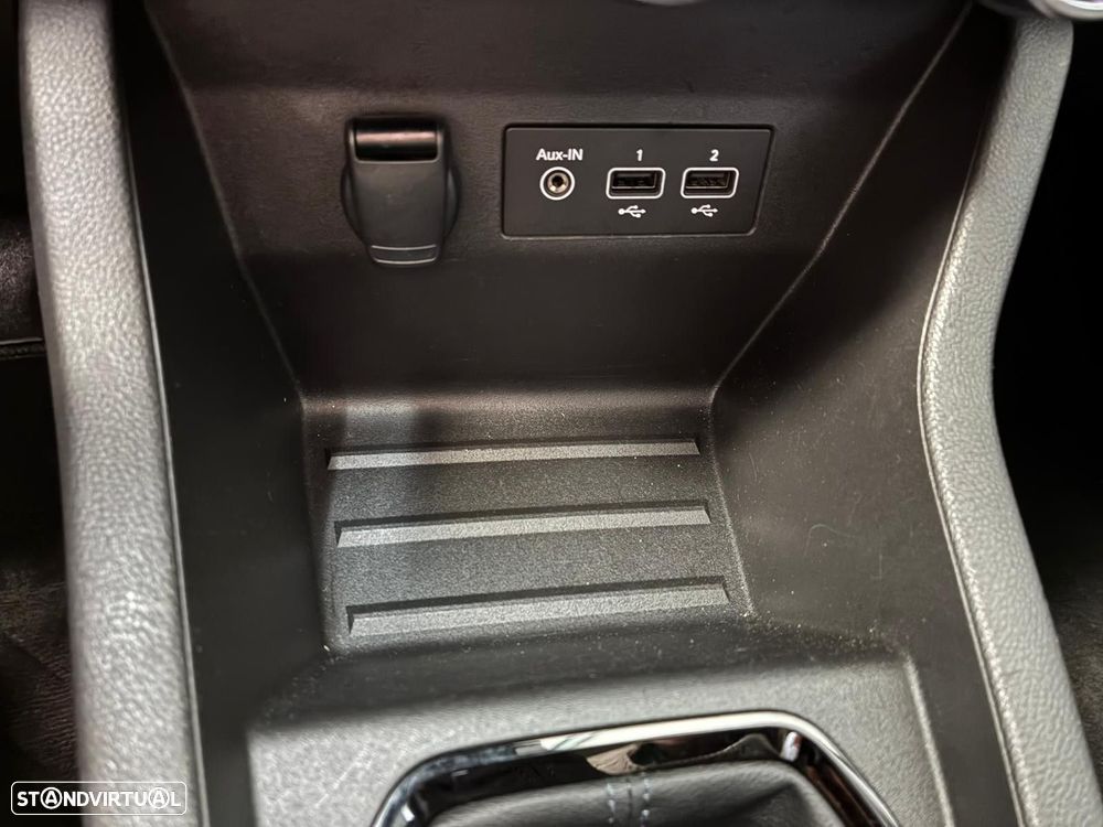 Renault Clio 1.0 TCe Evolution Bi-Fuel - 27